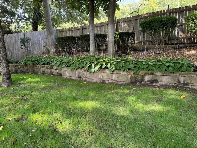 2212 S 19th Terrace, Leavenworth, KS 66048