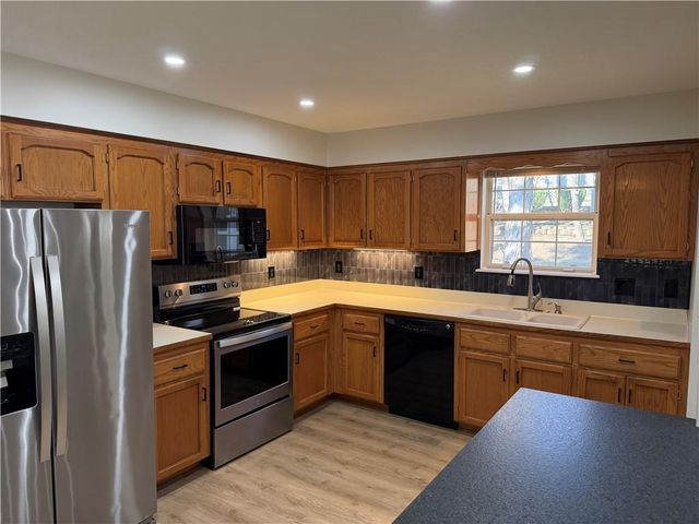 2212 S 19th Terrace, Leavenworth, KS 66048