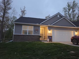 10340 Swan Lake Circle, Ypsilanti Twp, MI 48197