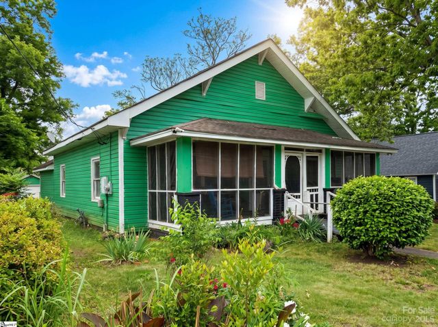 3 Piedmont Avenue, Greenville, SC 29611