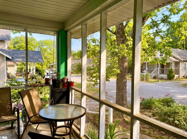 3 Piedmont Avenue, Greenville, SC 29611