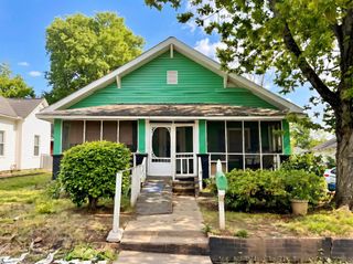 3 Piedmont Avenue, Greenville, SC 29611