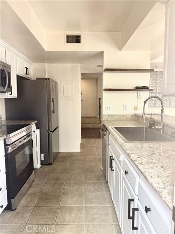 27511 Endeavor Street, Agoura Hills, CA 91301