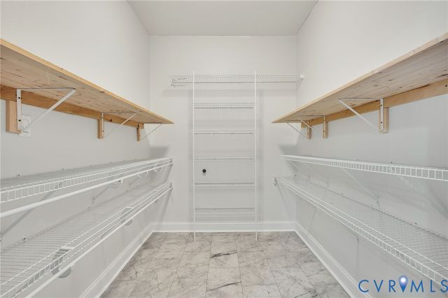 515 Cobblestone Dr, Hopewell, VA 23860