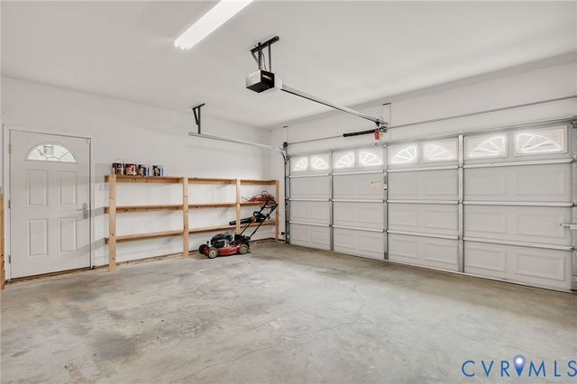 515 Cobblestone Dr, Hopewell, VA 23860
