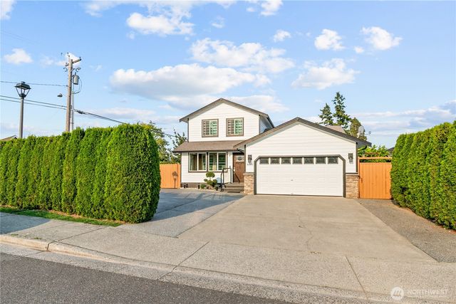 6098 Pacific Heights Drive, Ferndale, WA 98248