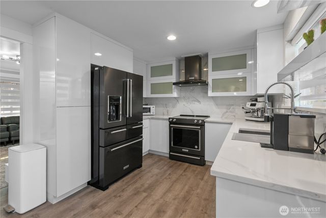 6098 Pacific Heights Drive, Ferndale, WA 98248