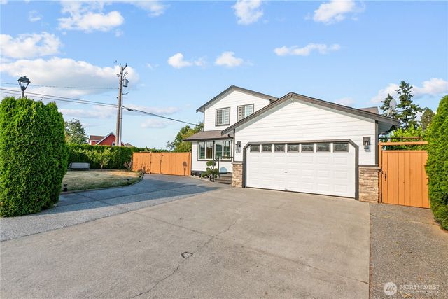 6098 Pacific Heights Drive, Ferndale, WA 98248