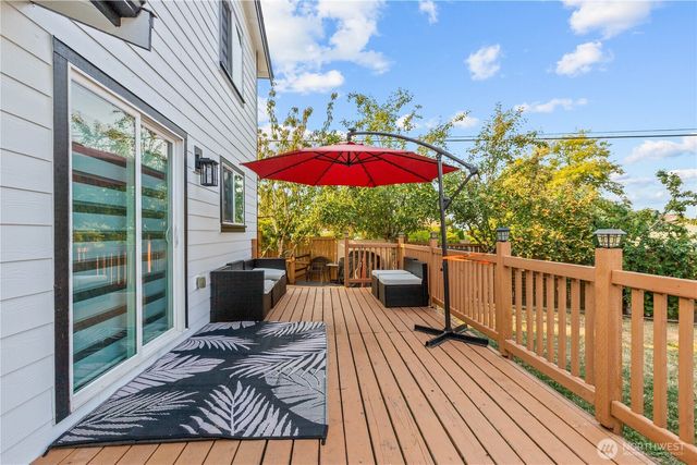 6098 Pacific Heights Drive, Ferndale, WA 98248