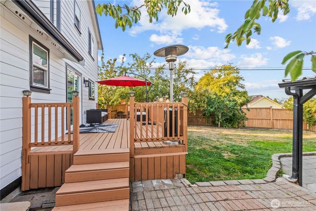 6098 Pacific Heights Drive, Ferndale, WA 98248