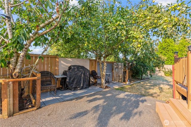 6098 Pacific Heights Drive, Ferndale, WA 98248