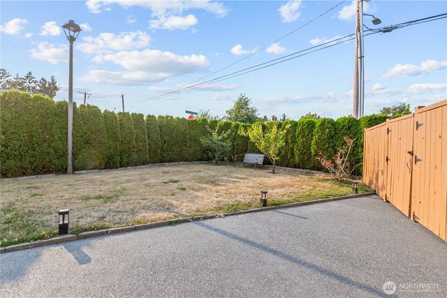 6098 Pacific Heights Drive, Ferndale, WA 98248