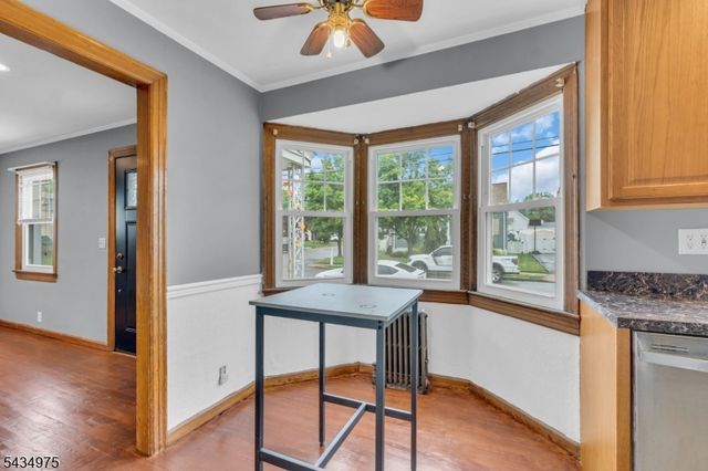 15 Winston Dr, Woodbridge Twp., NJ 07095