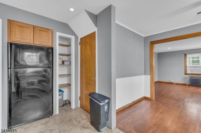 15 Winston Dr, Woodbridge Twp., NJ 07095