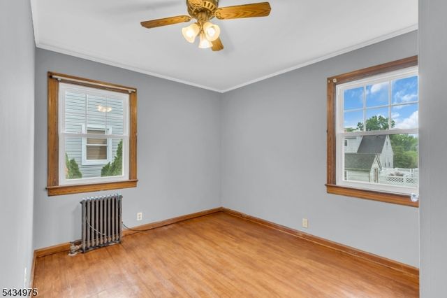 15 Winston Dr, Woodbridge Twp., NJ 07095
