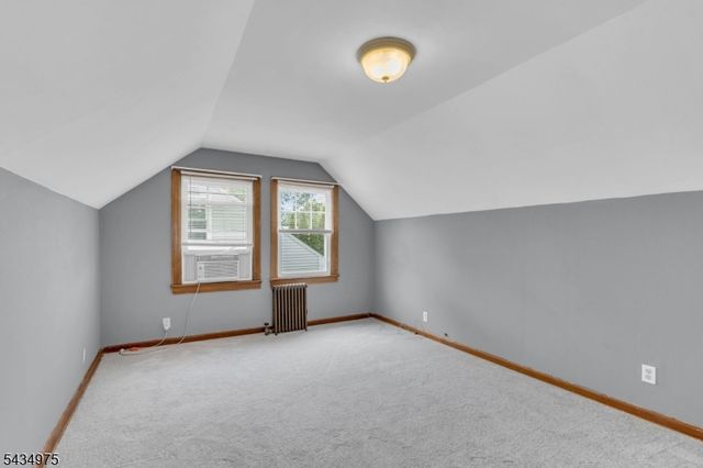 15 Winston Dr, Woodbridge Twp., NJ 07095