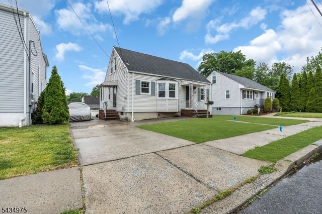 15 Winston Dr, Woodbridge Twp., NJ 07095