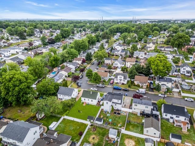15 Winston Dr, Woodbridge Twp., NJ 07095
