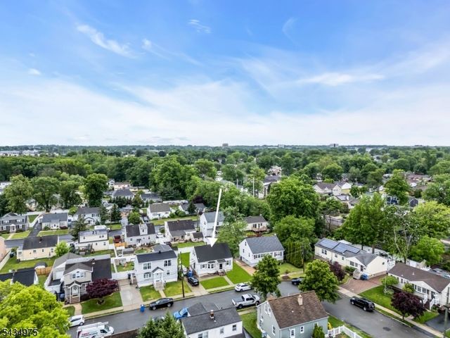15 Winston Dr, Woodbridge Twp., NJ 07095
