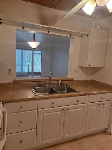 4164 NW 90TH Avenue 102, Coral Springs, FL 33065