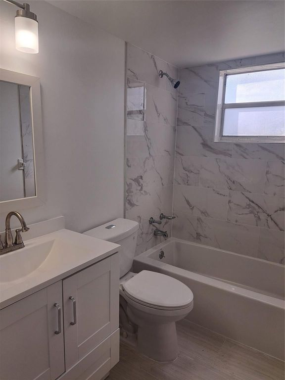 4164 NW 90TH Avenue 102, Coral Springs, FL 33065