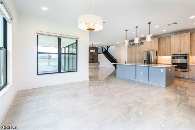 21120 Teak Tree TER, Estero, FL 33928