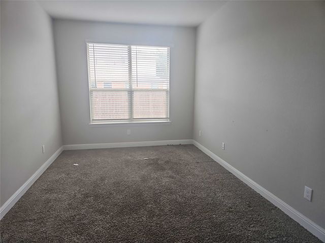 302 Clayton Street, Glenn Heights, TX 75154