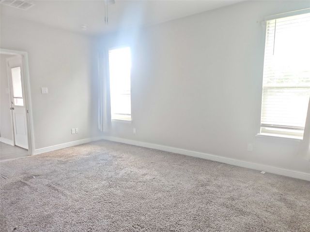 302 Clayton Street, Glenn Heights, TX 75154