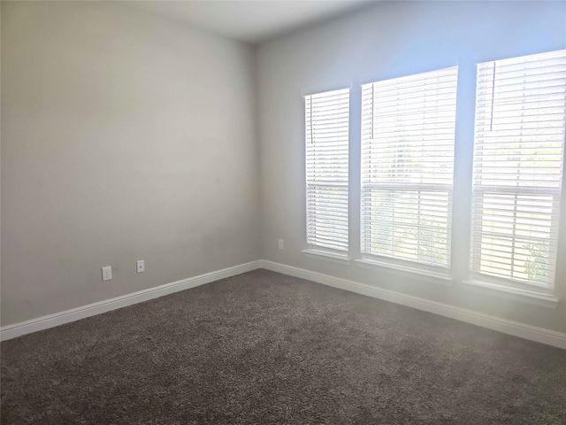 302 Clayton Street, Glenn Heights, TX 75154