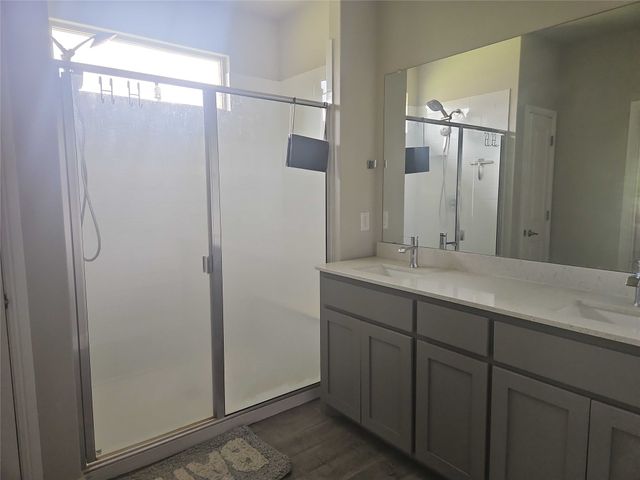 302 Clayton Street, Glenn Heights, TX 75154