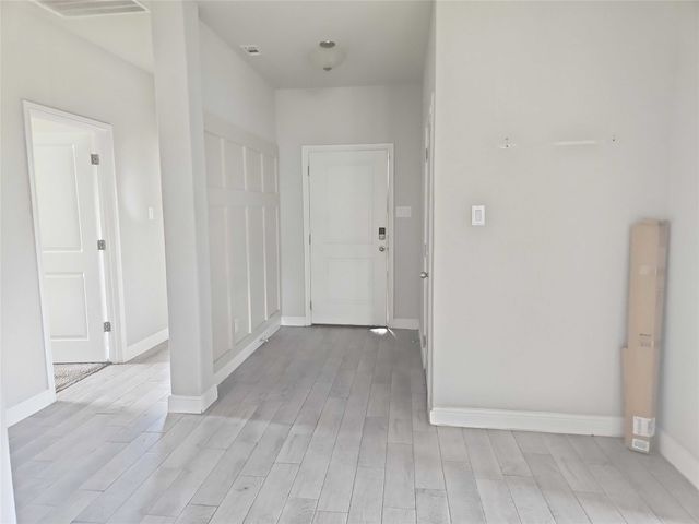 302 Clayton Street, Glenn Heights, TX 75154