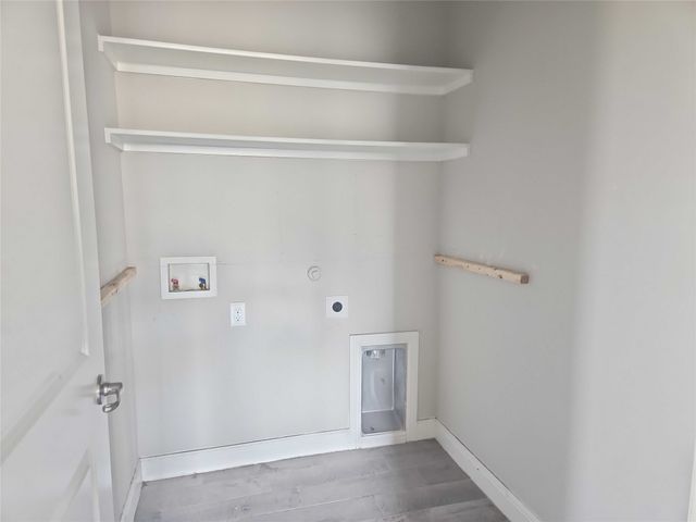 302 Clayton Street, Glenn Heights, TX 75154