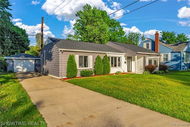 3444 Maple Street, Port Huron, MI 48060