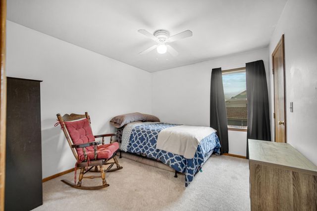 3603 Timberbridge Drive E, Valparaiso, IN 46383