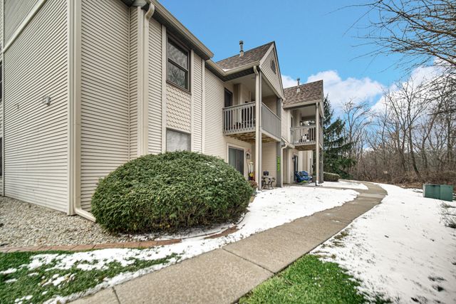 3603 Timberbridge Drive E, Valparaiso, IN 46383