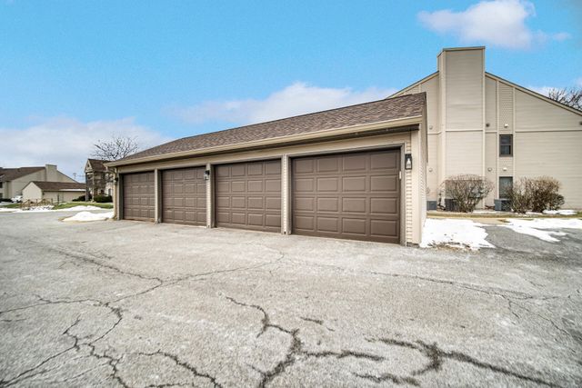 3603 Timberbridge Drive E, Valparaiso, IN 46383