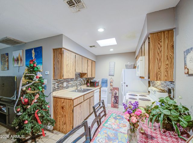 9009 W ELM Street 6, Phoenix, AZ 85037