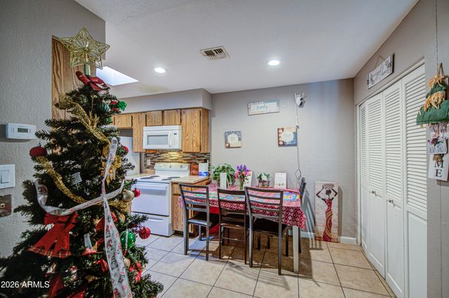 9009 W ELM Street 6, Phoenix, AZ 85037