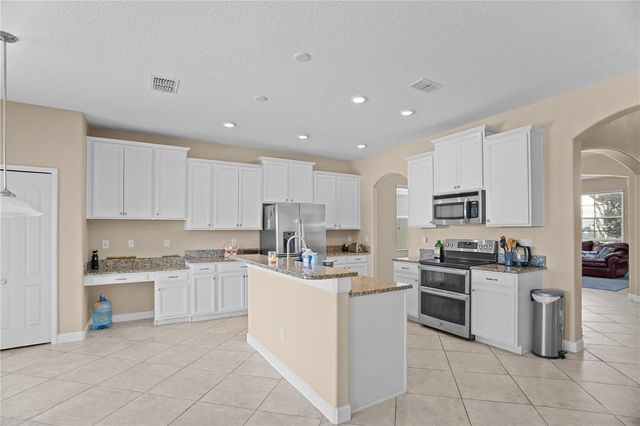 1586 THETFORD CIRCLE, Orlando, FL 32824