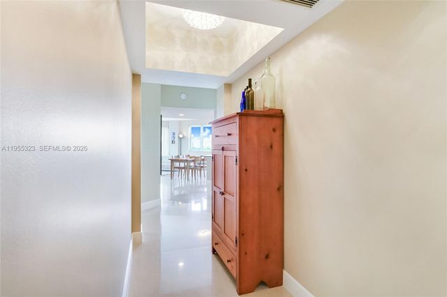 19900 E Country Club Dr 702, Aventura, FL 33180