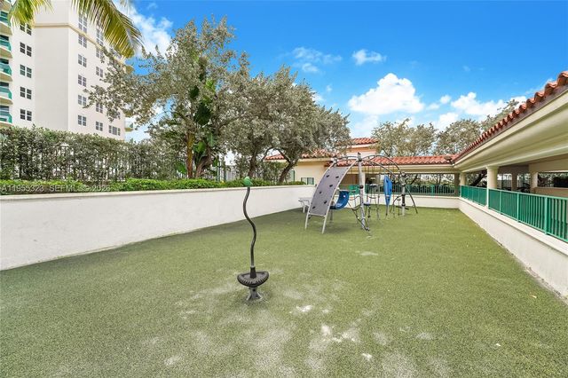 19900 E Country Club Dr 702, Aventura, FL 33180