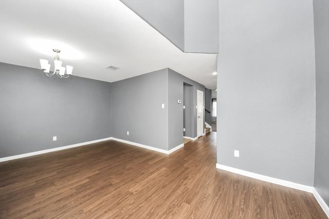 9726 Shimmering Lakes Drive, Rosharon, TX 77583