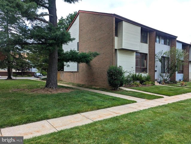 123 HOWSINGTON PL, East Windsor, NJ 08520