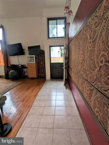 123 HOWSINGTON PL, East Windsor, NJ 08520