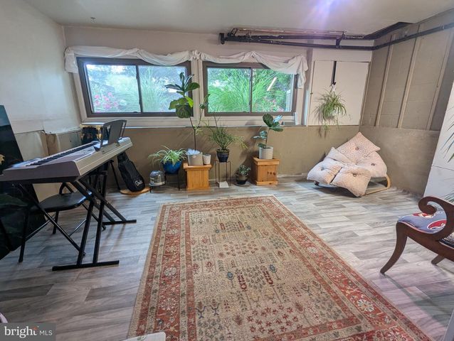 123 HOWSINGTON PL, East Windsor, NJ 08520