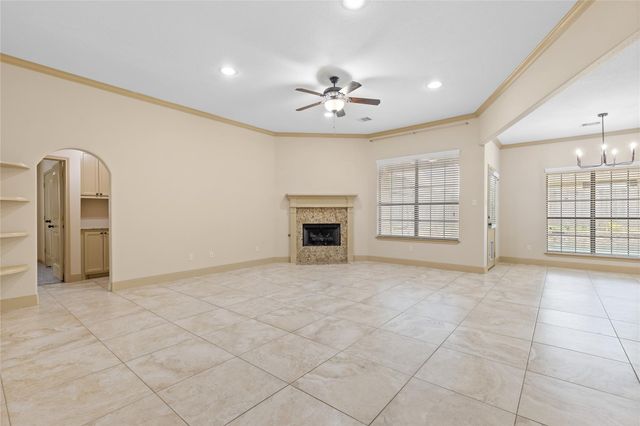 110 Abner Lane, Montgomery, TX 77356