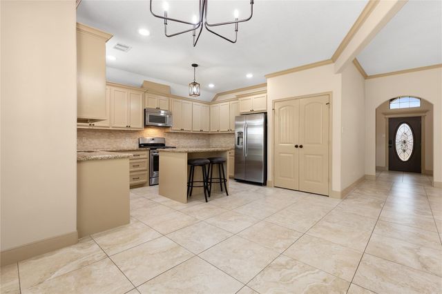 110 Abner Lane, Montgomery, TX 77356