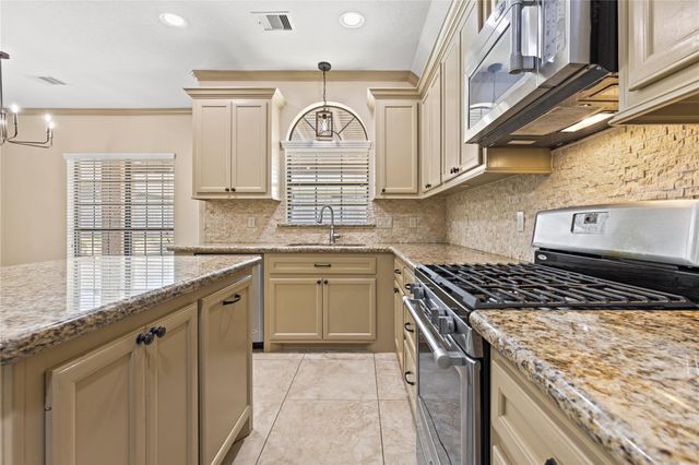 110 Abner Lane, Montgomery, TX 77356