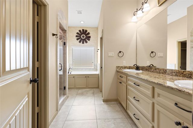 110 Abner Lane, Montgomery, TX 77356