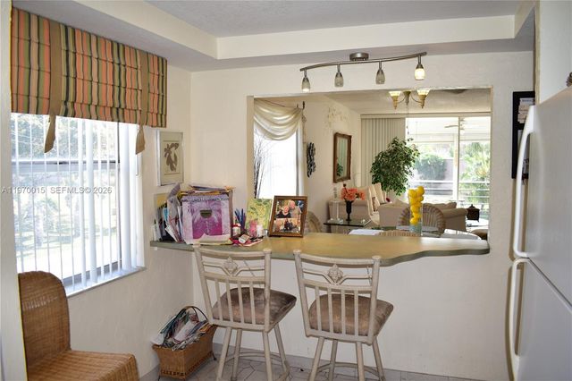 9681 Sunrise Lakes Blvd 201, Sunrise, FL 33322